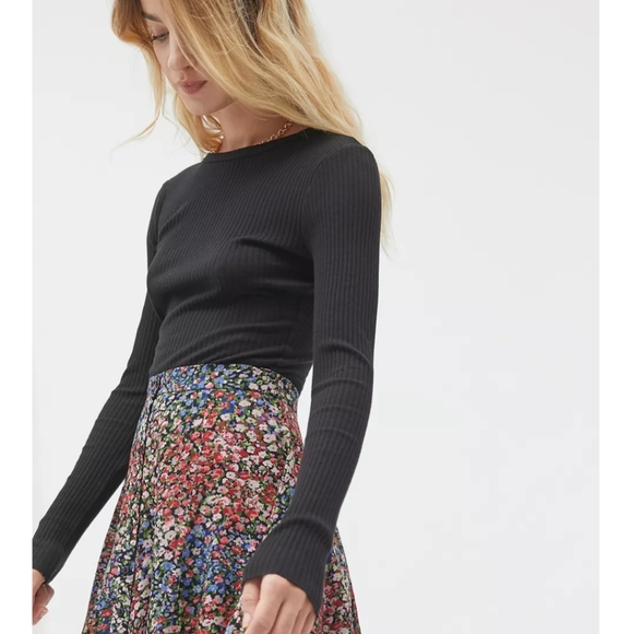 ISO Urban Outfitters Millie Skirt - Picture 1 of 1